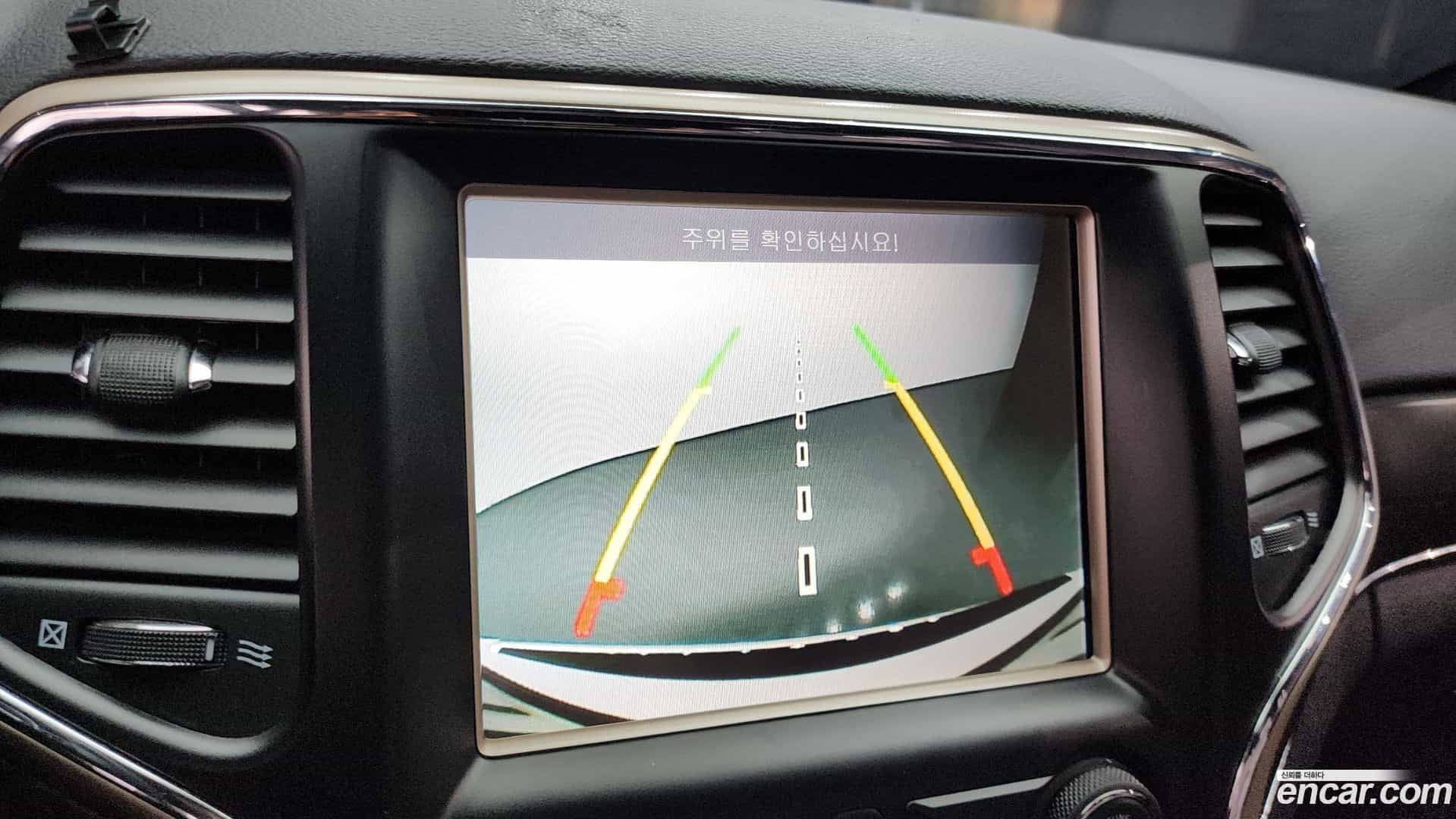 Cherokee Jeep 2017.6-OPTION-019