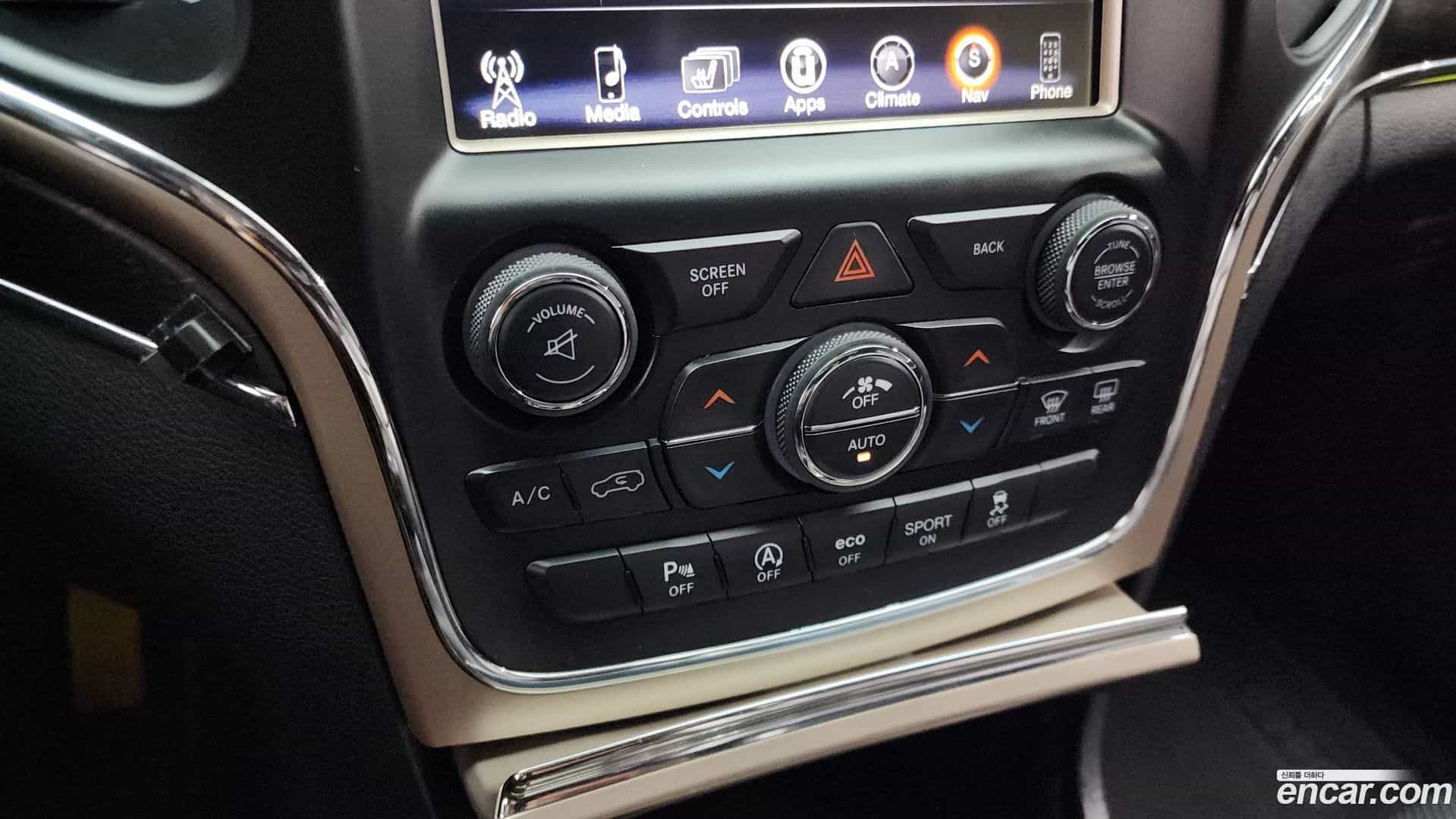 Cherokee Jeep 2017.6-OPTION-020