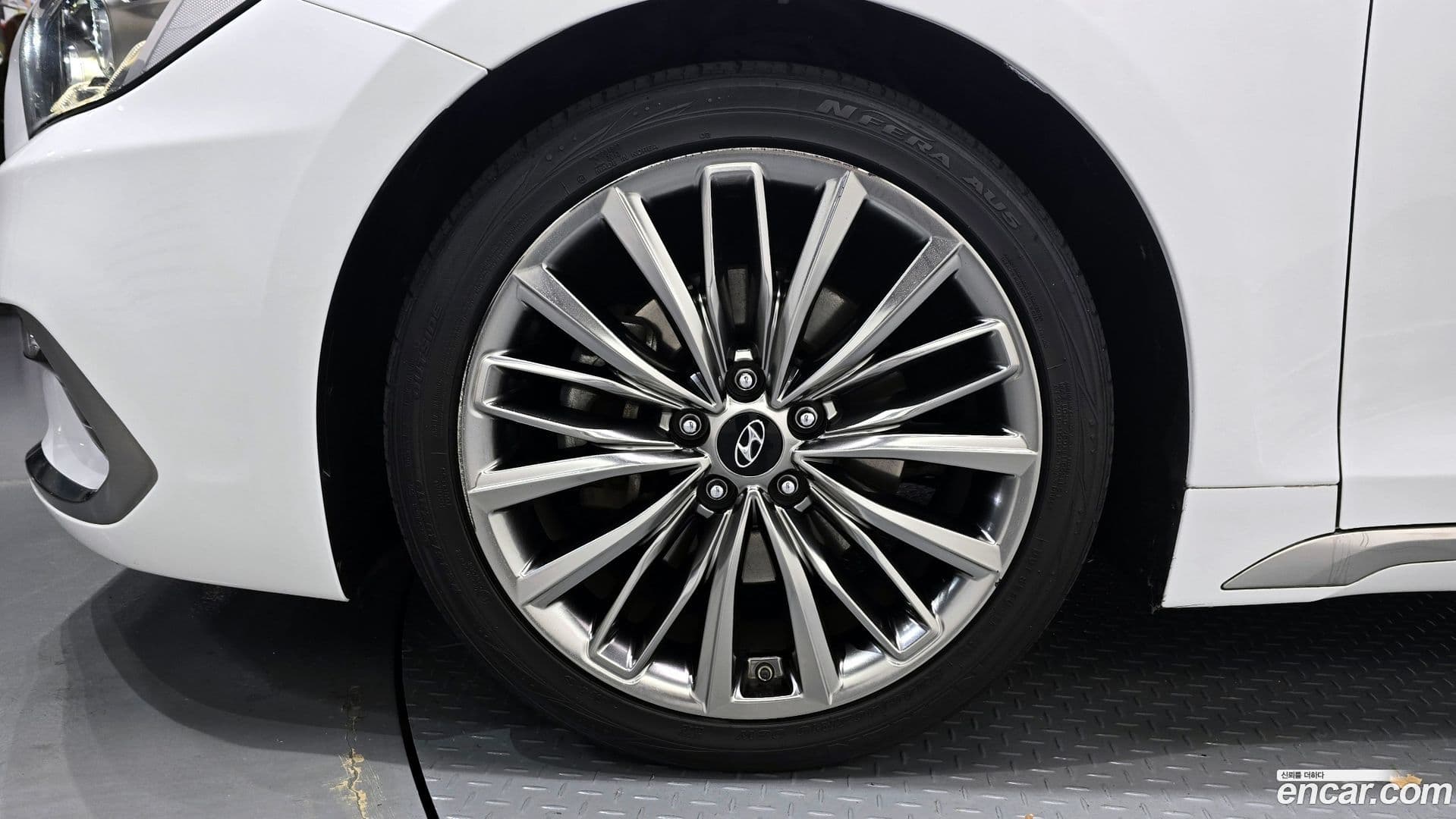 Main__Slider__Photo:Grandeur Hyundai 2017.9-4