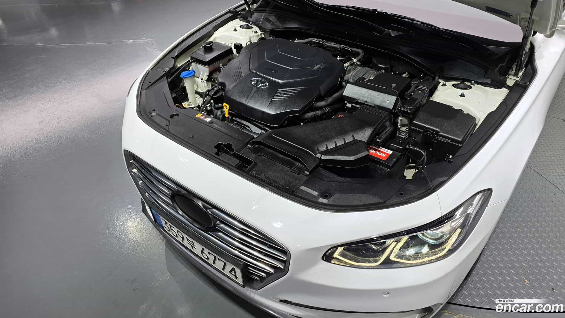 Grandeur Hyundai 2017.9-INNER-006