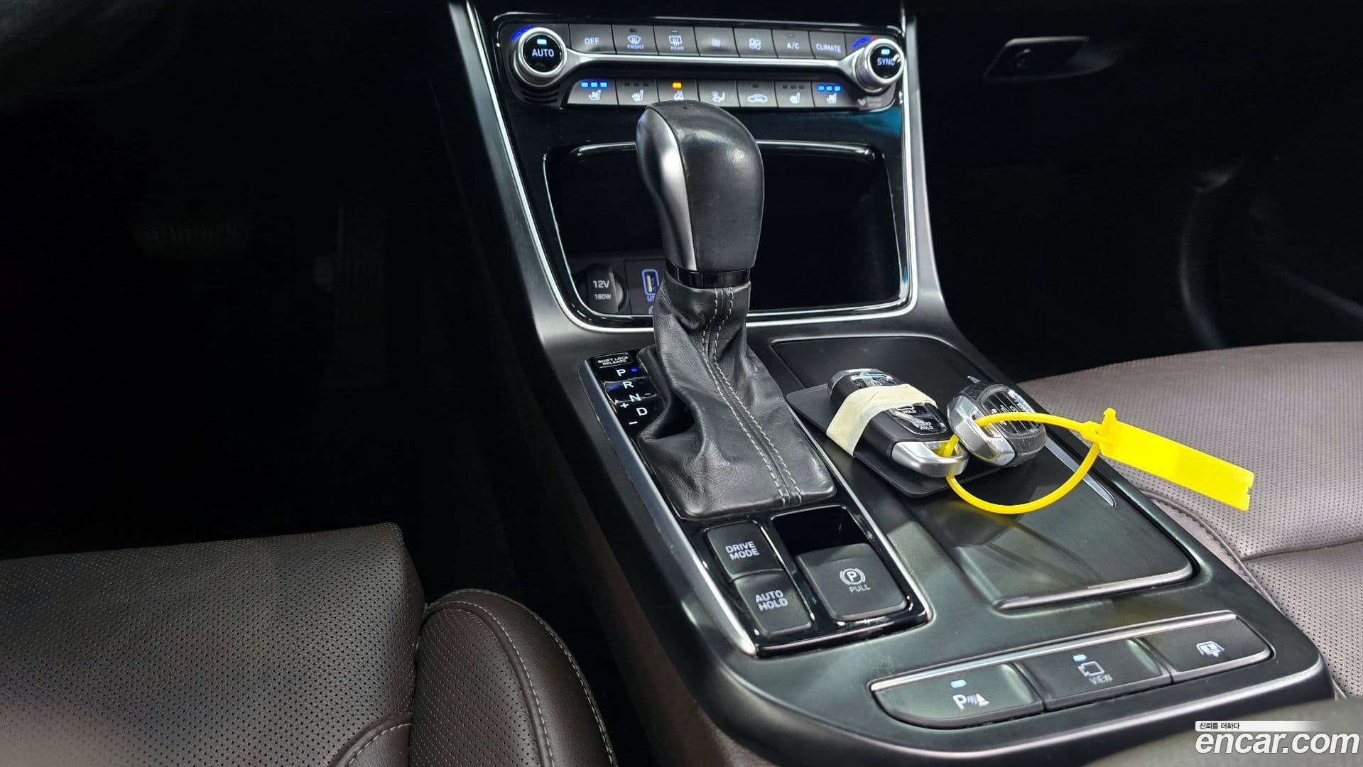 Main__Slider__Photo:Grandeur Hyundai 2017.9-8