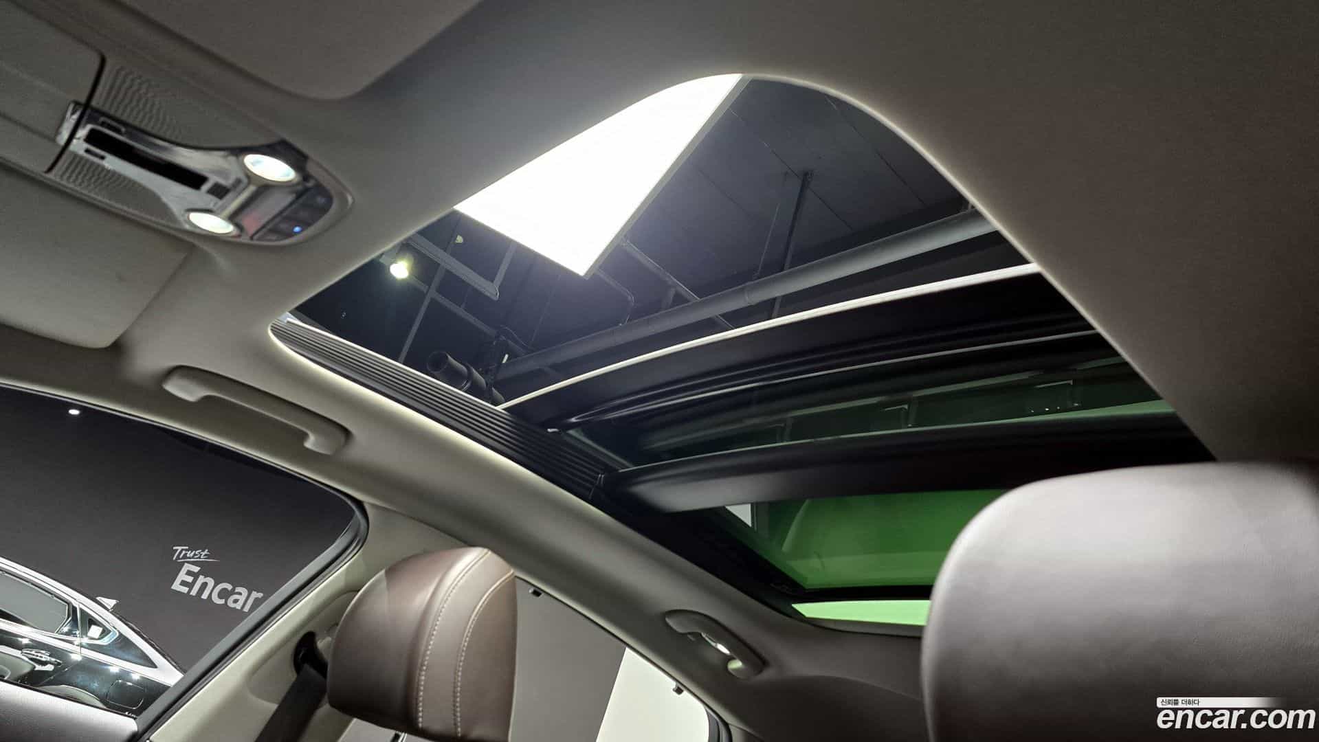 Grandeur Hyundai 2017.9-OPTION-021