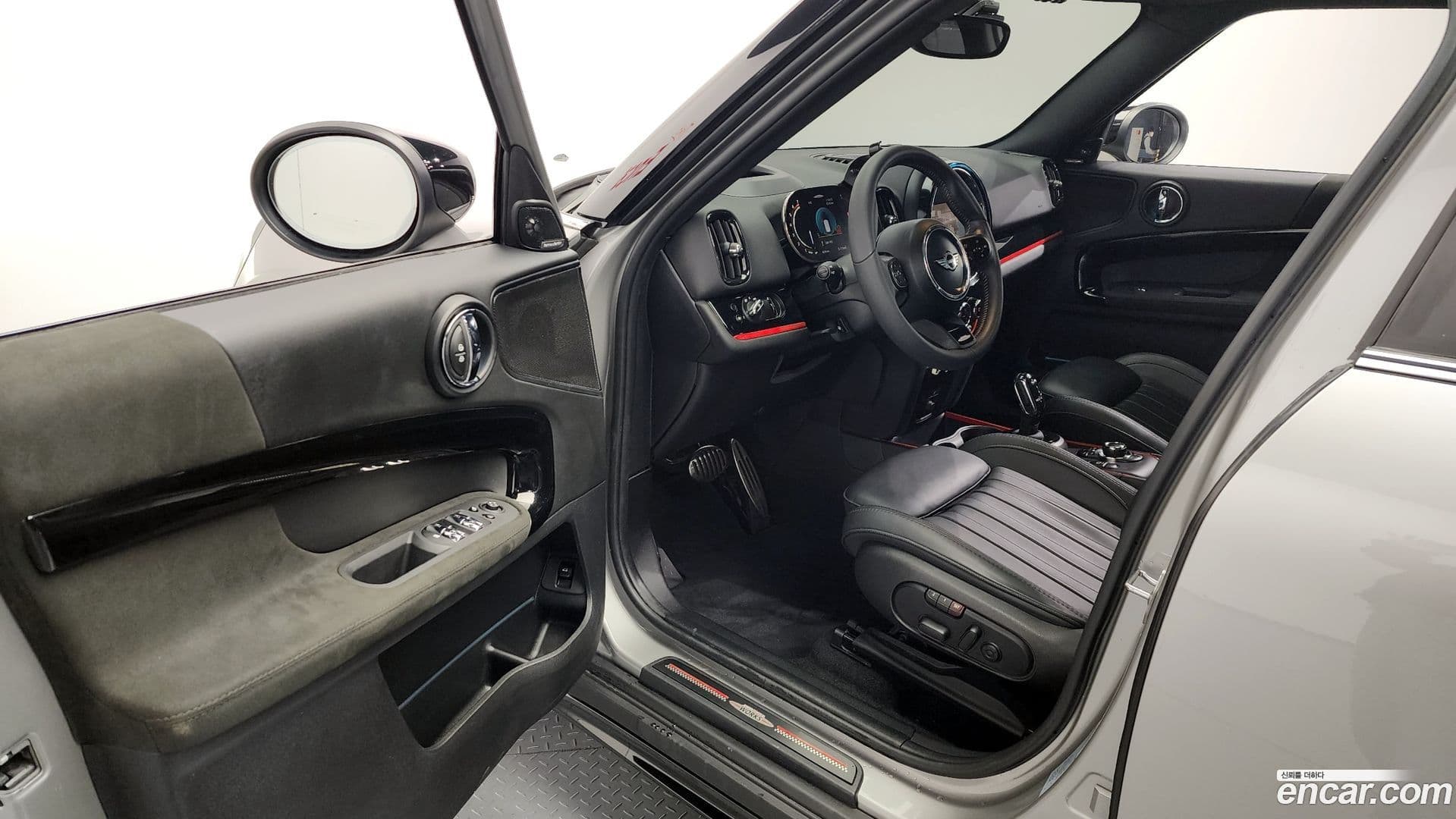 Main__Slider__Photo:Countryman Mini 2023.8-9