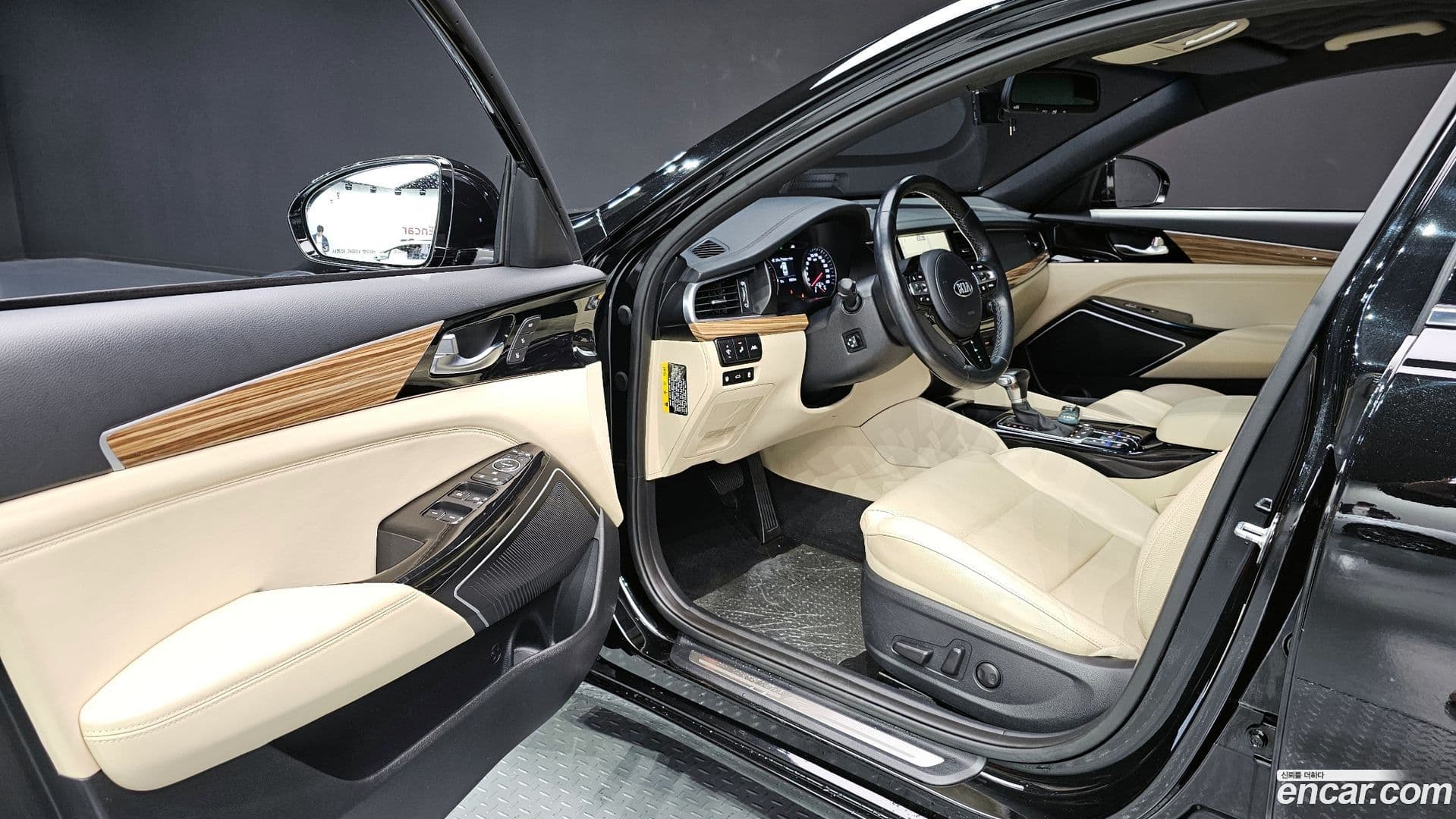 Main__Slider__Photo:K7 Kia 2018.7-10