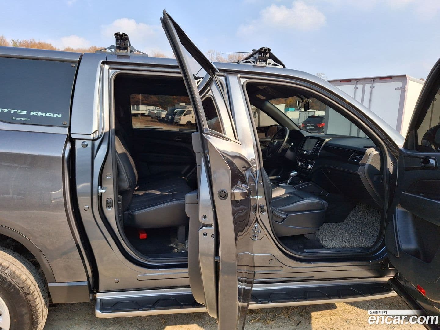 Main__Slider__Photo:Rexton KG_Mobility_Ssangyong 2020.0-4