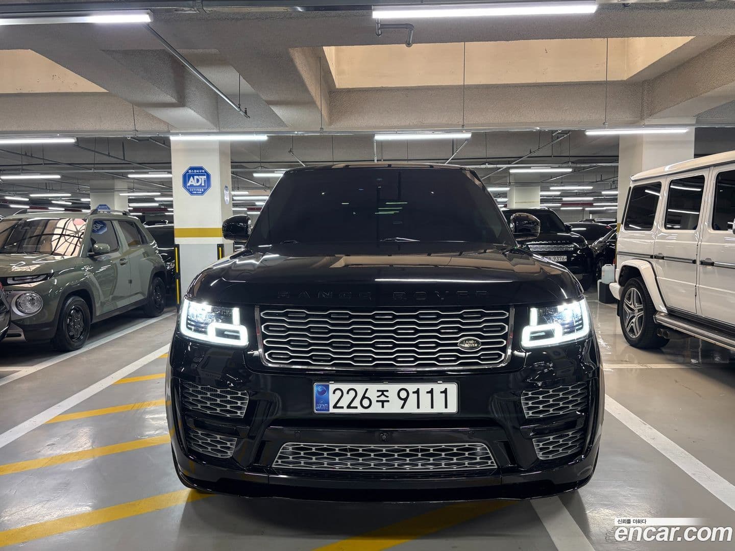 Main__Slider__Photo:Range Rover Land Rover 2016.11-1