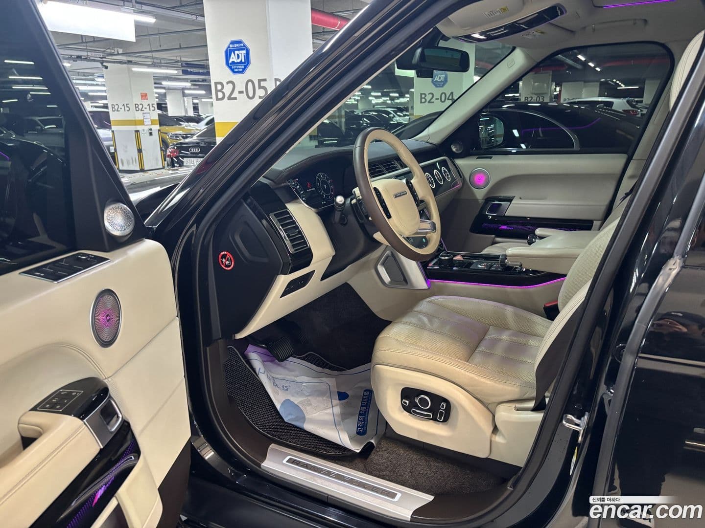 Main__Slider__Photo:Range Rover Land Rover 2016.11-6