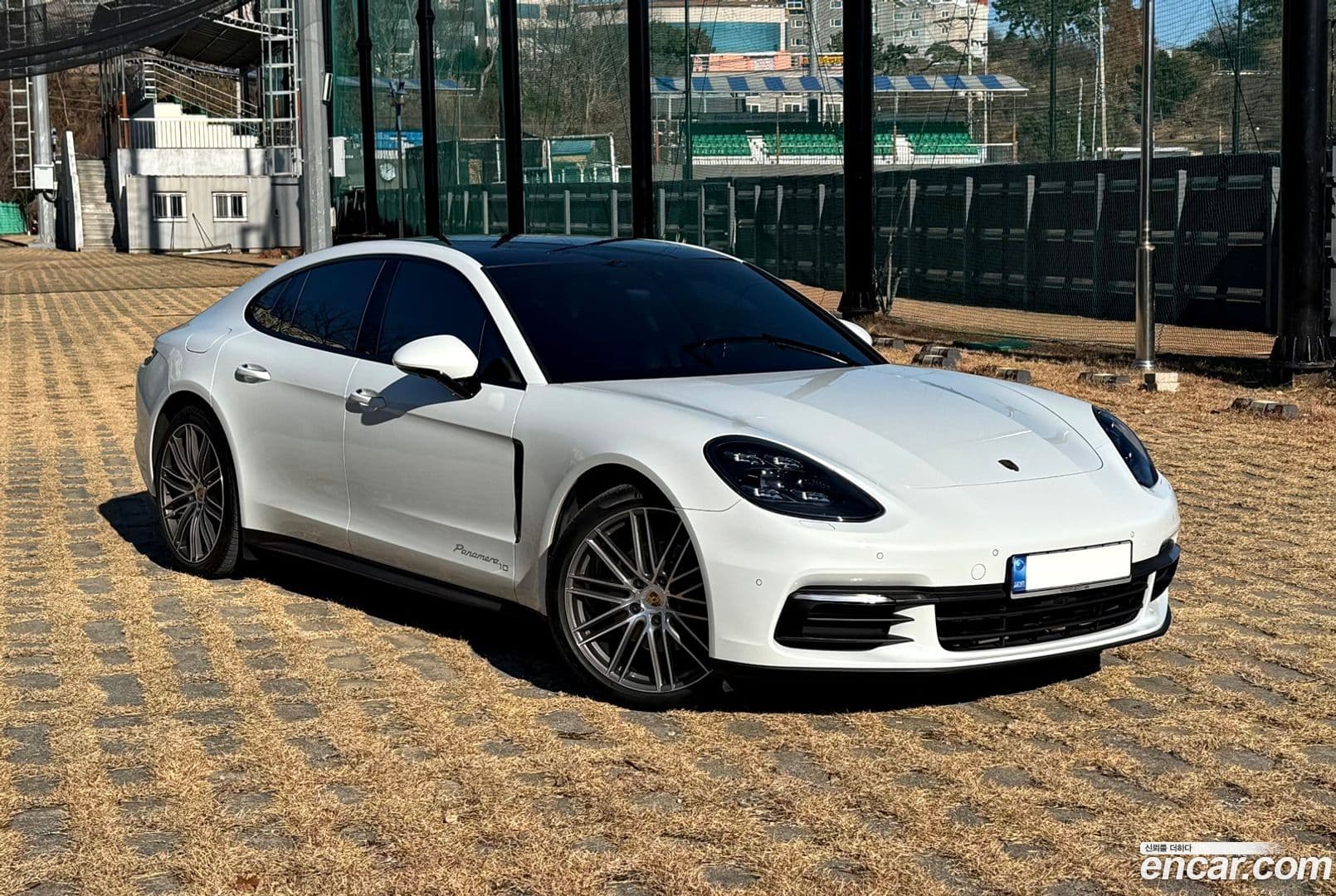 Main__Slider__Photo:Panamera Porsche 2020.7-2