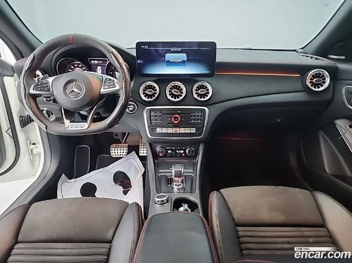 Main__Slider__Photo:CLA-Class Mercedes-Benz 2018.7-6