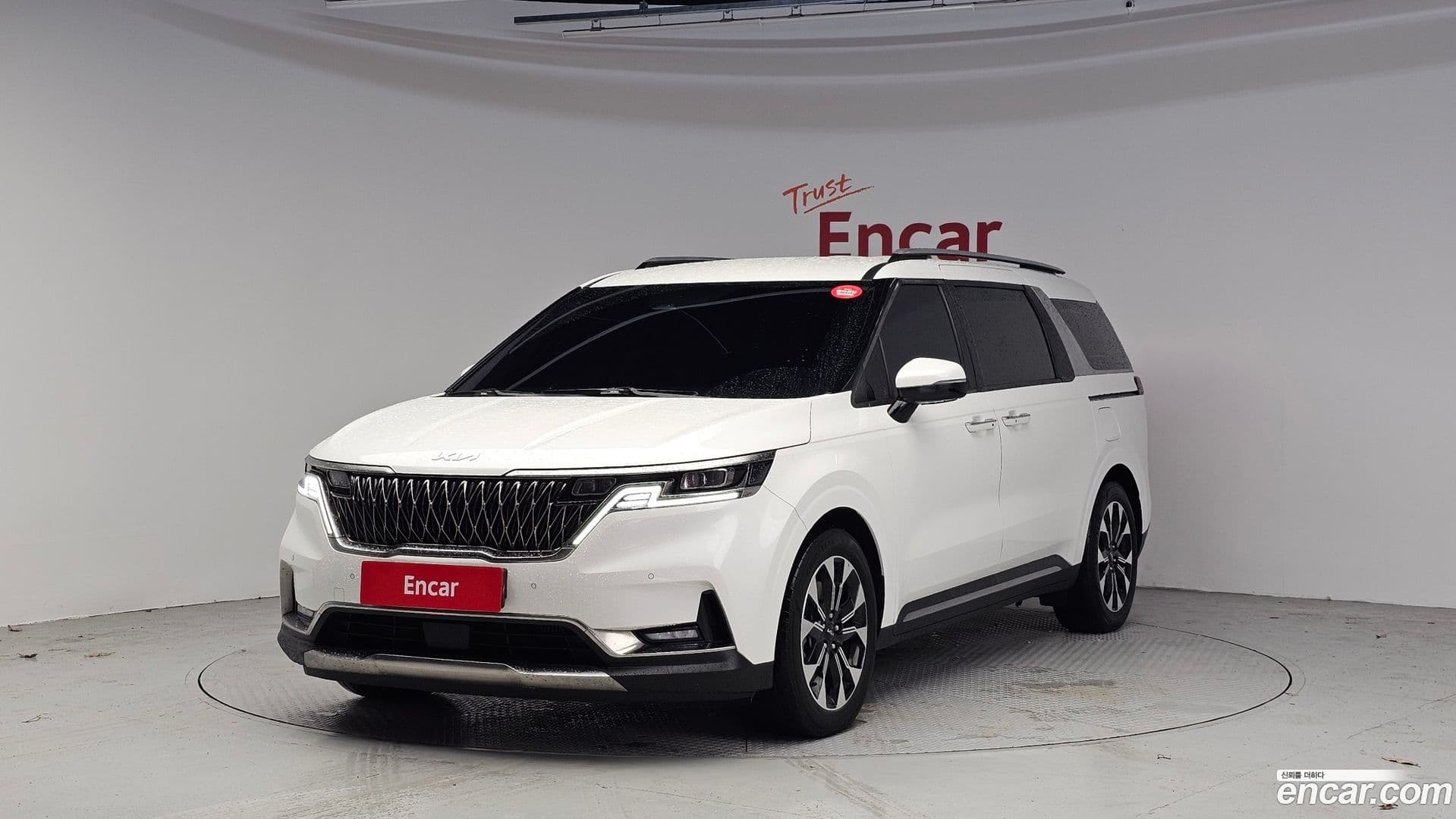 Main__Slider__Photo:Canival Kia 2022.10-0