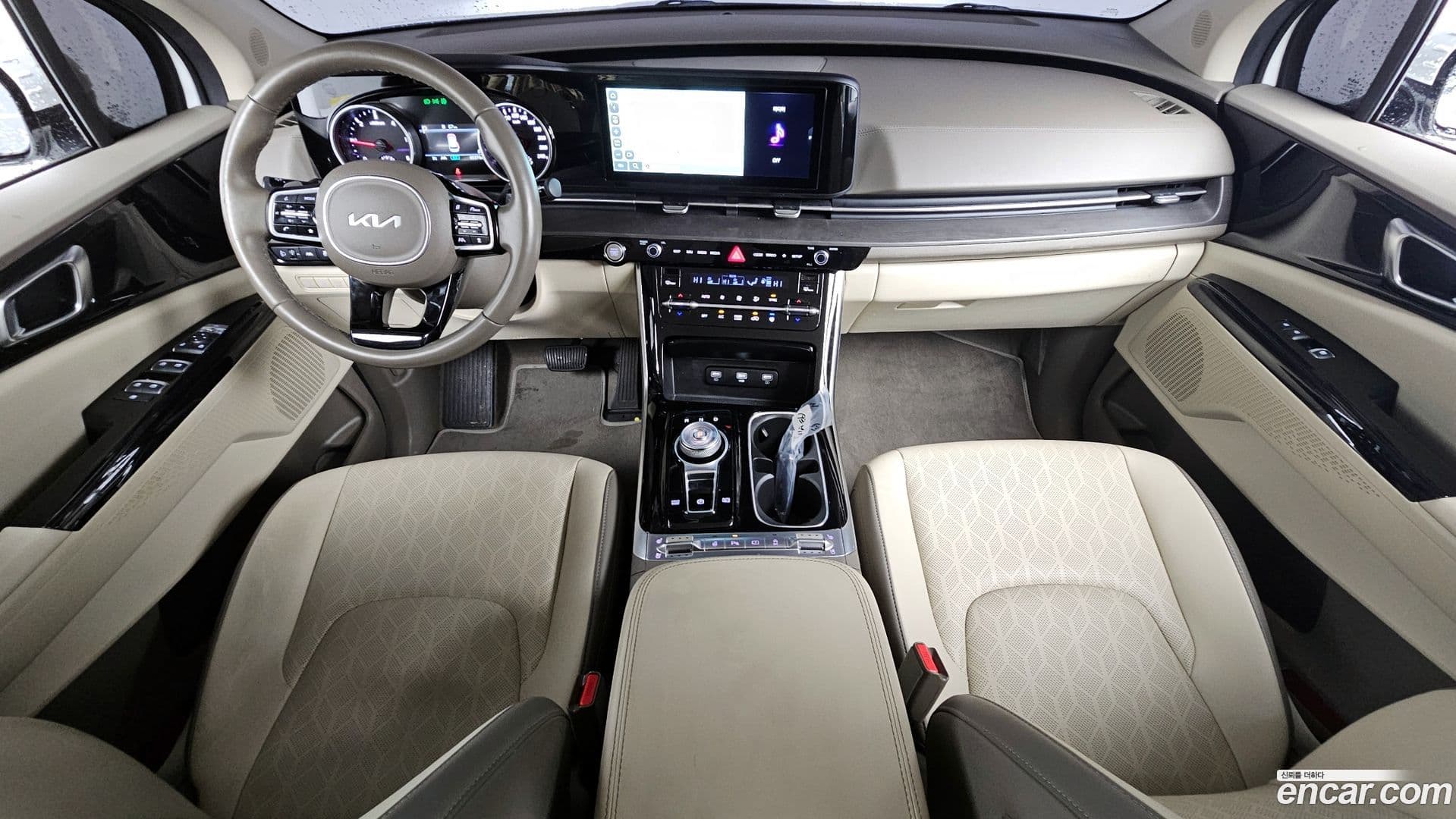 Main__Slider__Photo:Canival Kia 2022.10-6