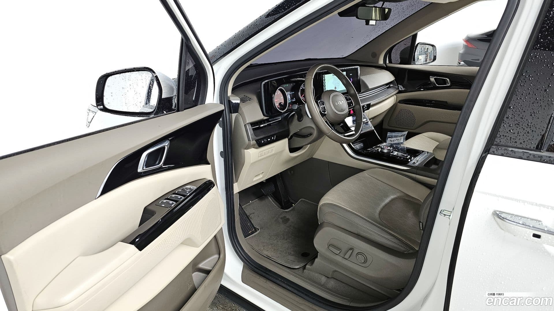 Main__Slider__Photo:Canival Kia 2022.10-9