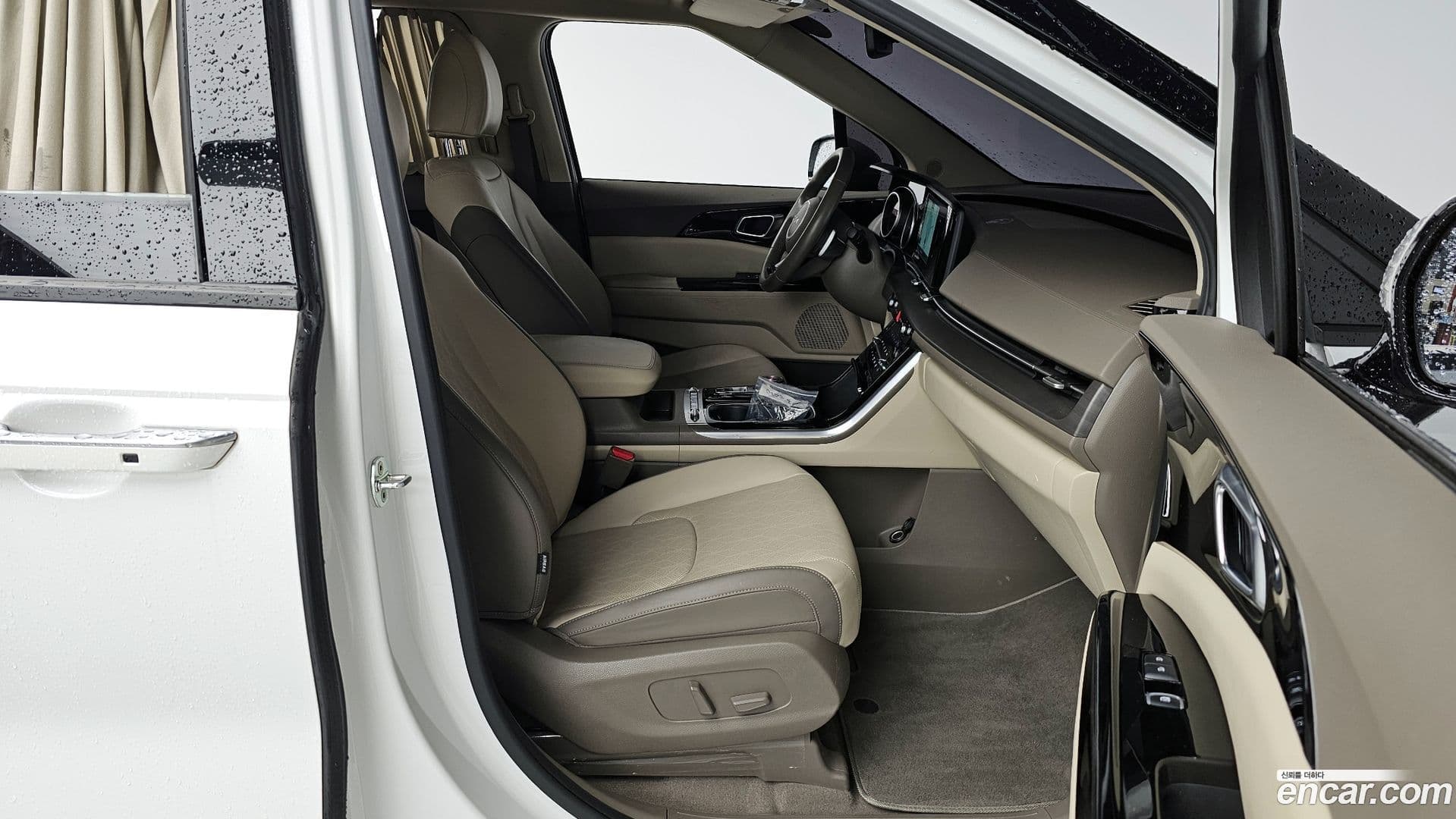 Main__Slider__Photo:Canival Kia 2022.10-10