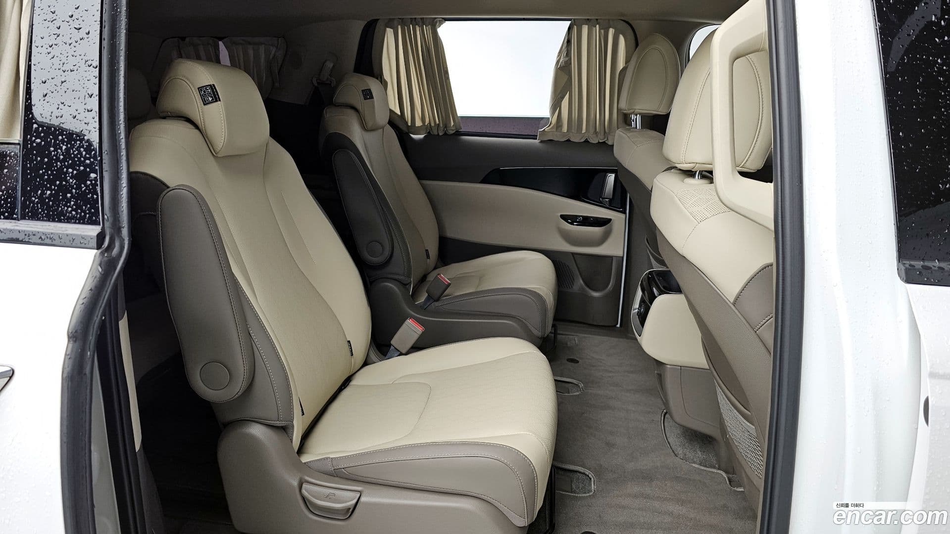 Main__Slider__Photo:Canival Kia 2022.10-11