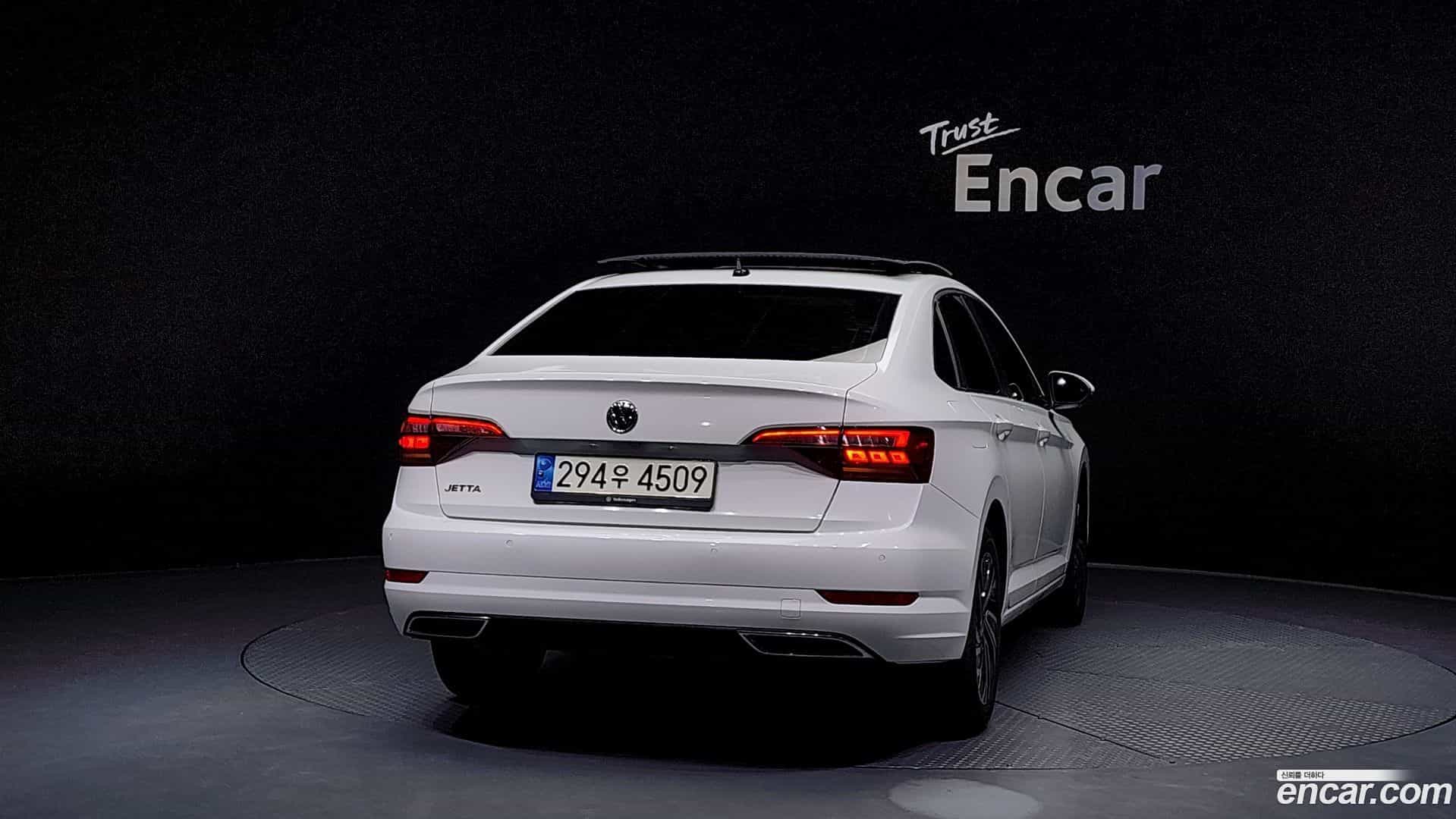 Jetta Volkswagen 2020.10-OUTER-004