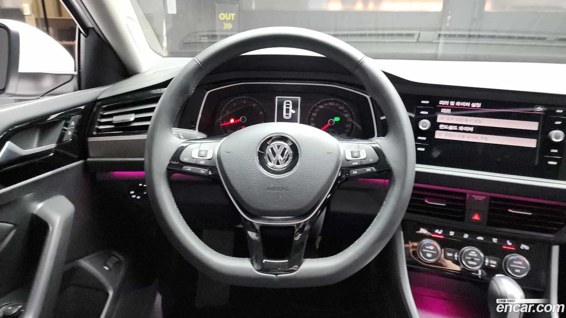 Jetta Volkswagen 2020.10-OPTION-017
