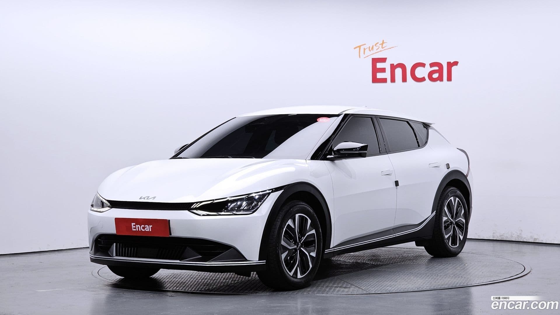 Main__Slider__Photo:EV6 Kia 2022.8-0