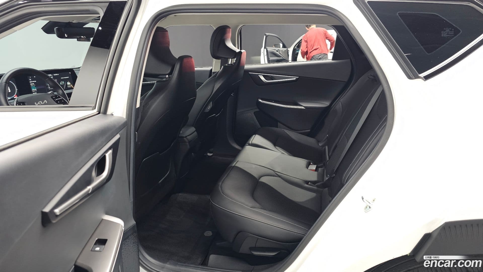 Main__Slider__Photo:EV6 Kia 2022.8-10