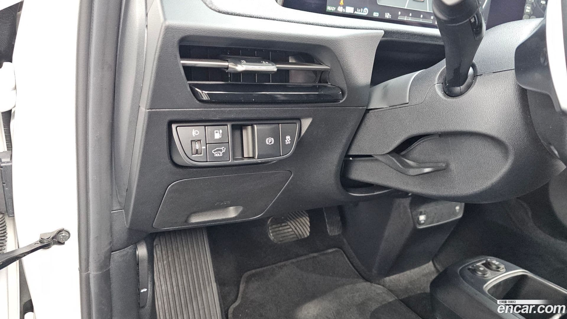 Main__Slider__Photo:EV6 Kia 2022.8-16