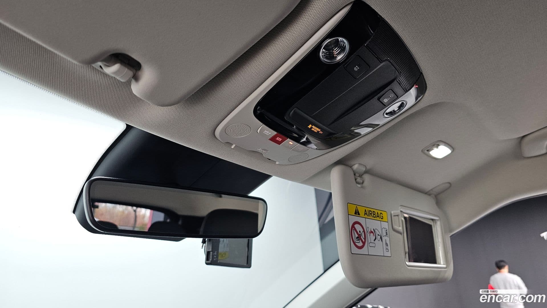 Main__Slider__Photo:EV6 Kia 2022.8-18