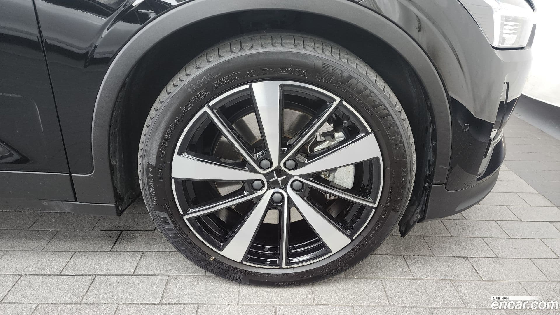 Main__Slider__Photo:Polestar 2 Polestar 2022.3-4