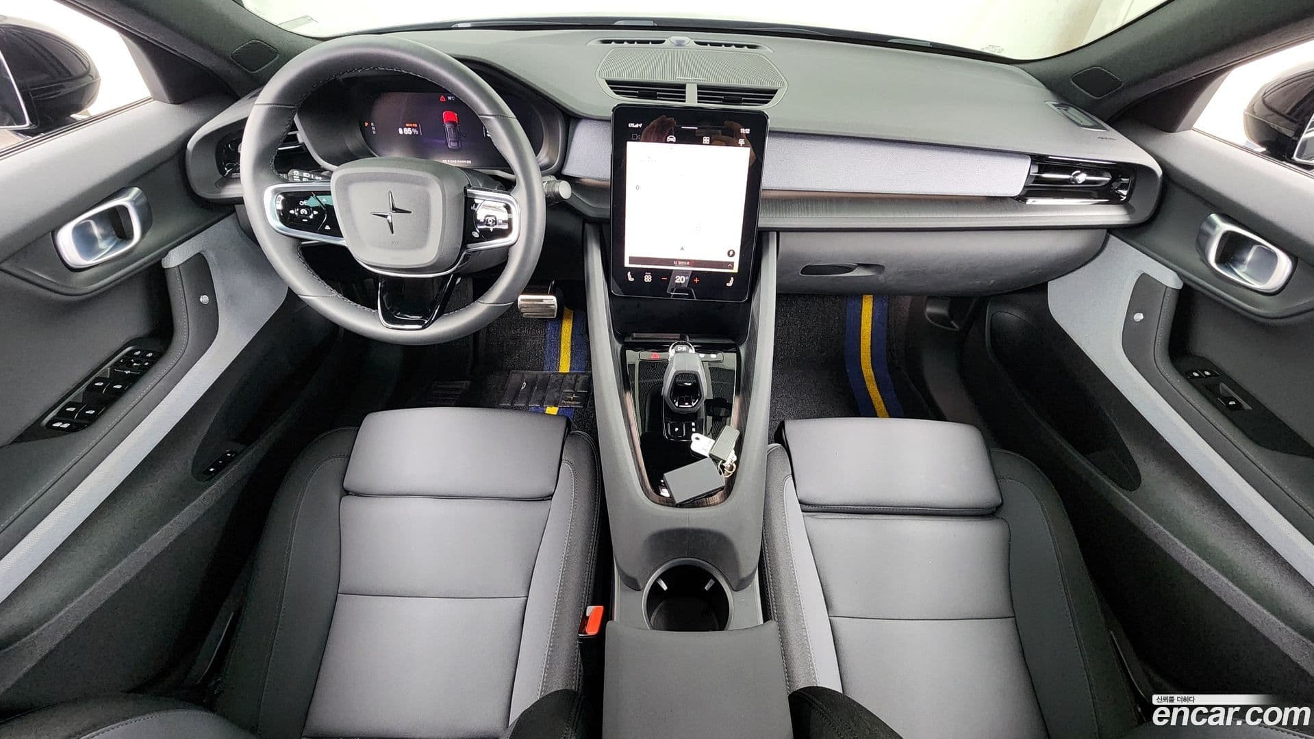 Main__Slider__Photo:Polestar 2 Polestar 2022.3-6