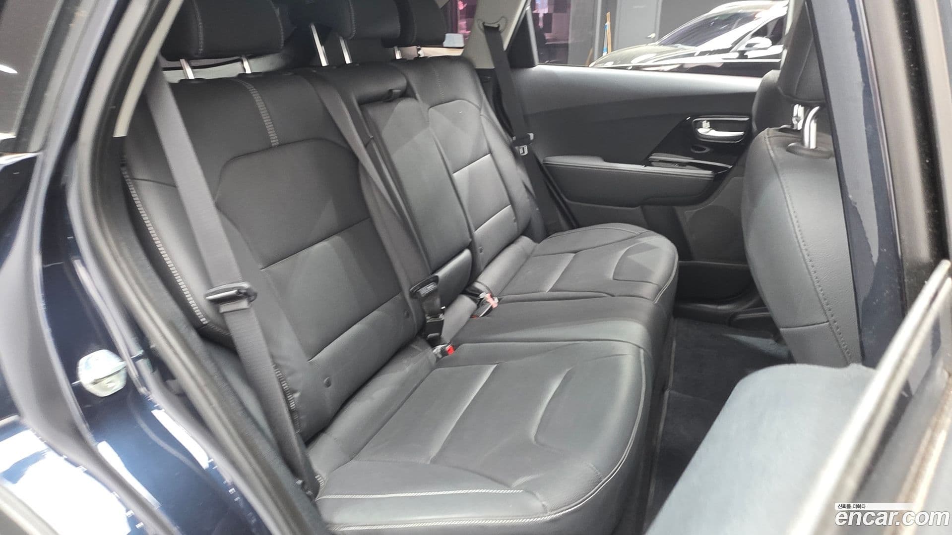 Main__Slider__Photo:Niro Kia 2021.7-11