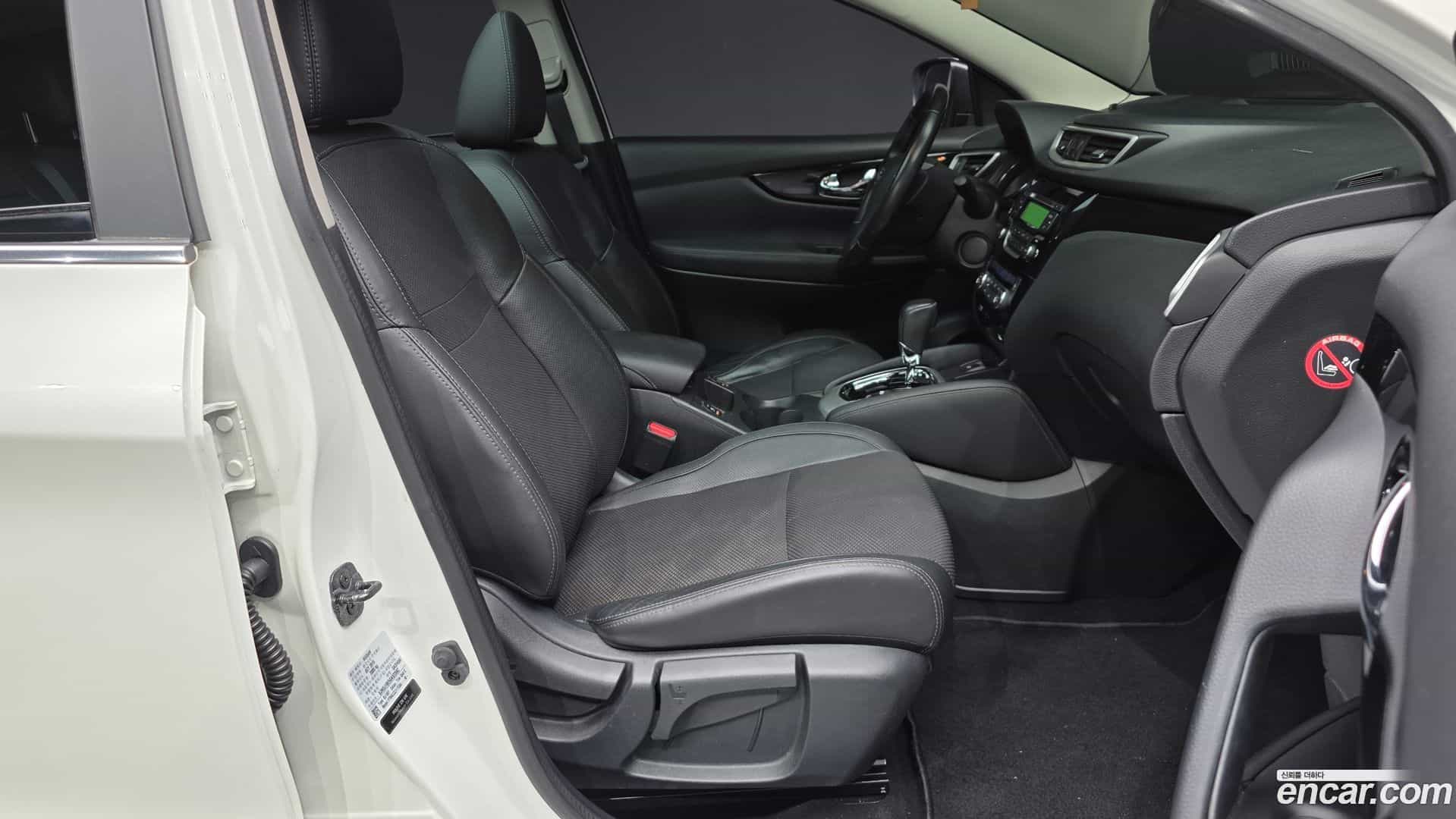 Qashqai Nissan 2016.0-OPTION-015