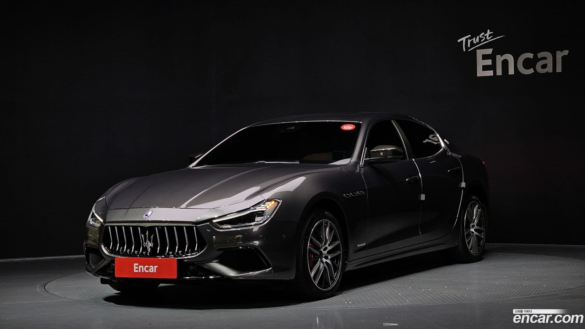 Main__Slider__Photo:Ghibli Maserati 2019.6-0