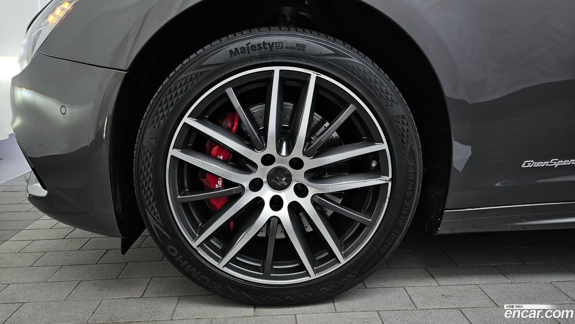 Main__Slider__Photo:Ghibli Maserati 2019.6-4