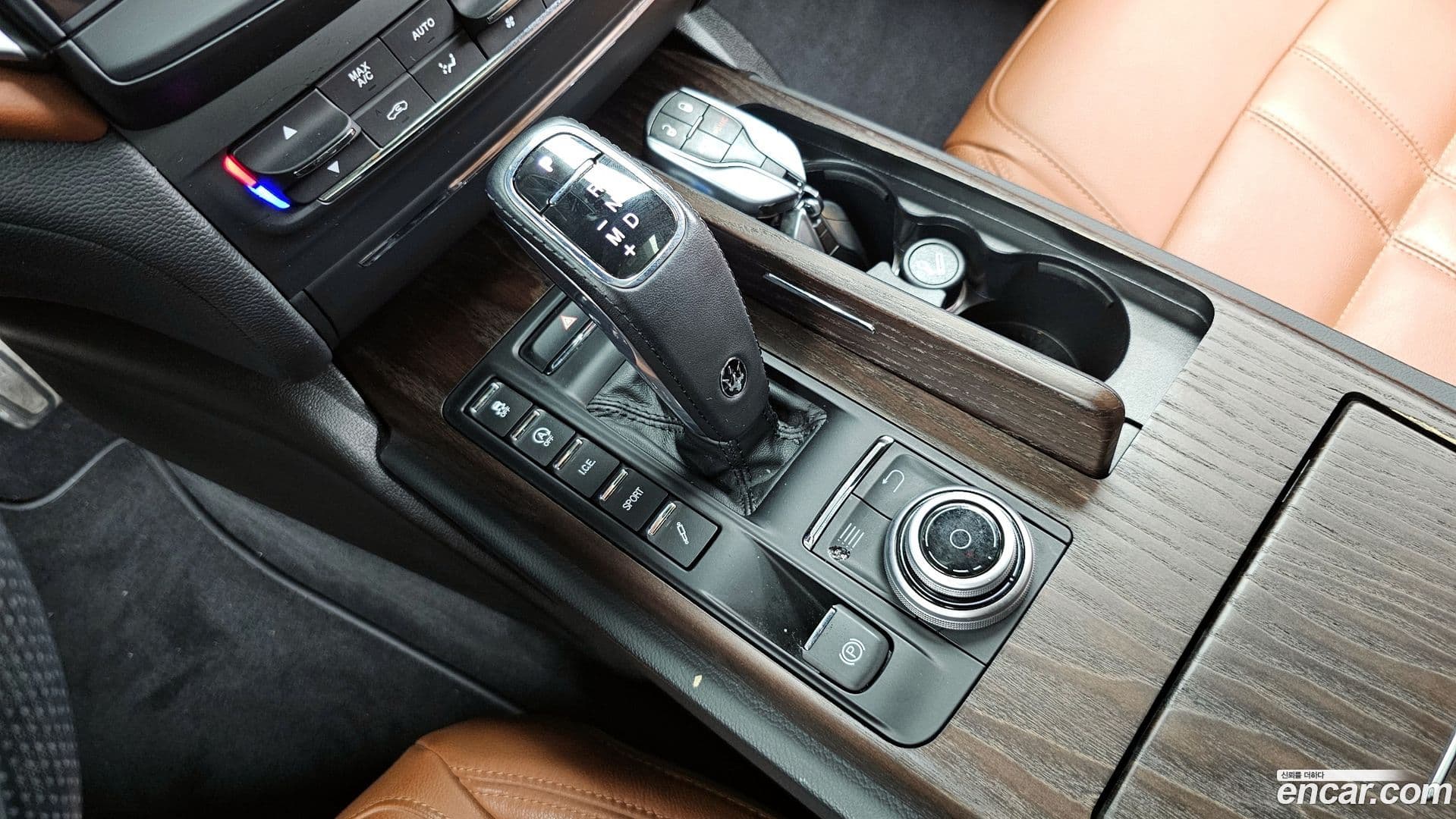 Main__Slider__Photo:Ghibli Maserati 2019.6-8