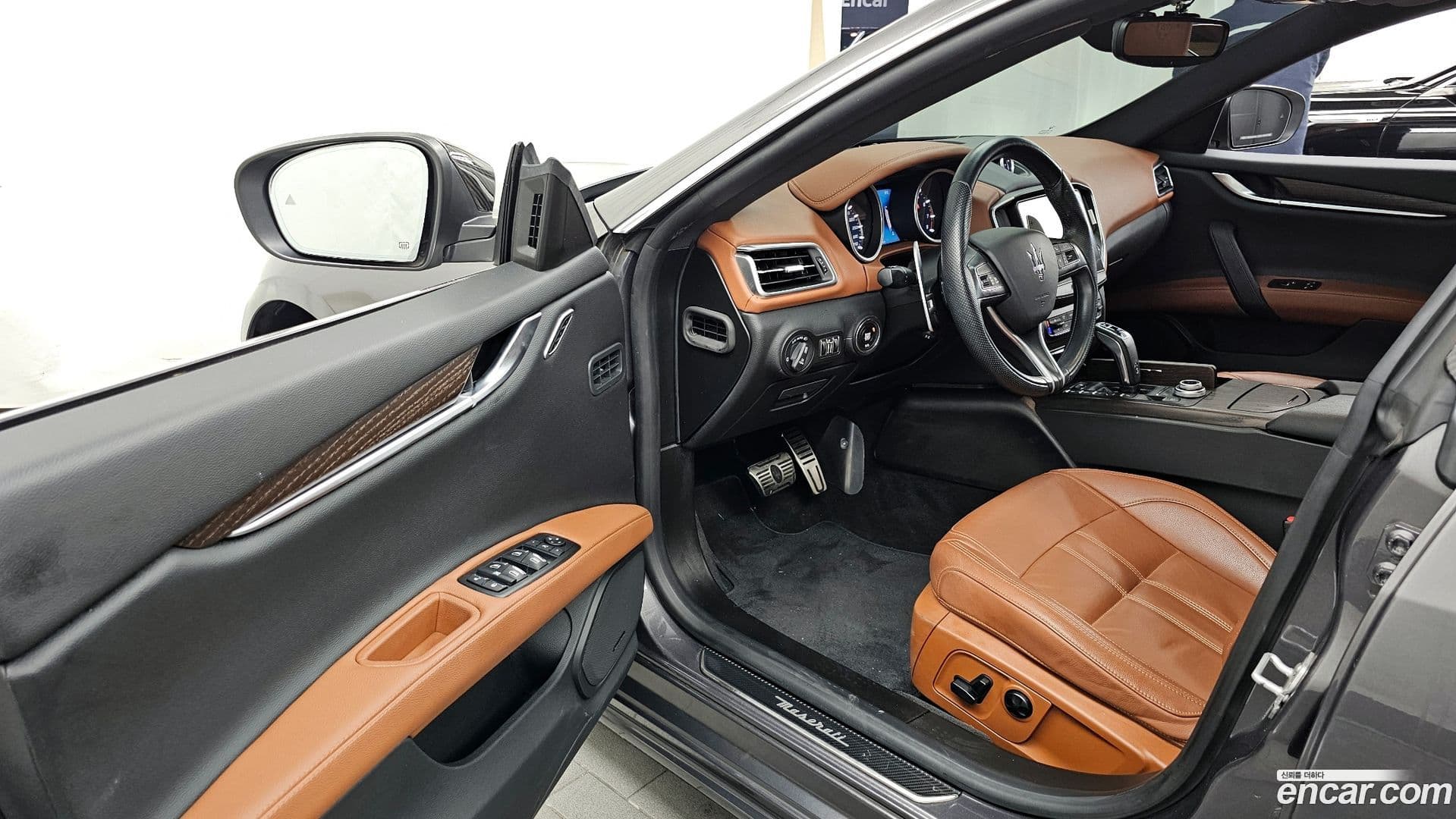 Main__Slider__Photo:Ghibli Maserati 2019.6-9