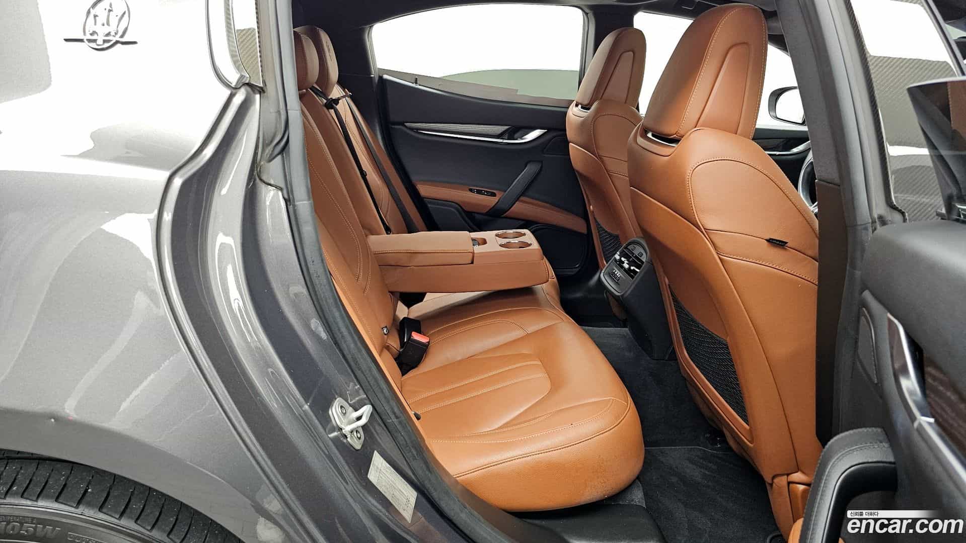 Ghibli Maserati 2019.6-OPTION-016