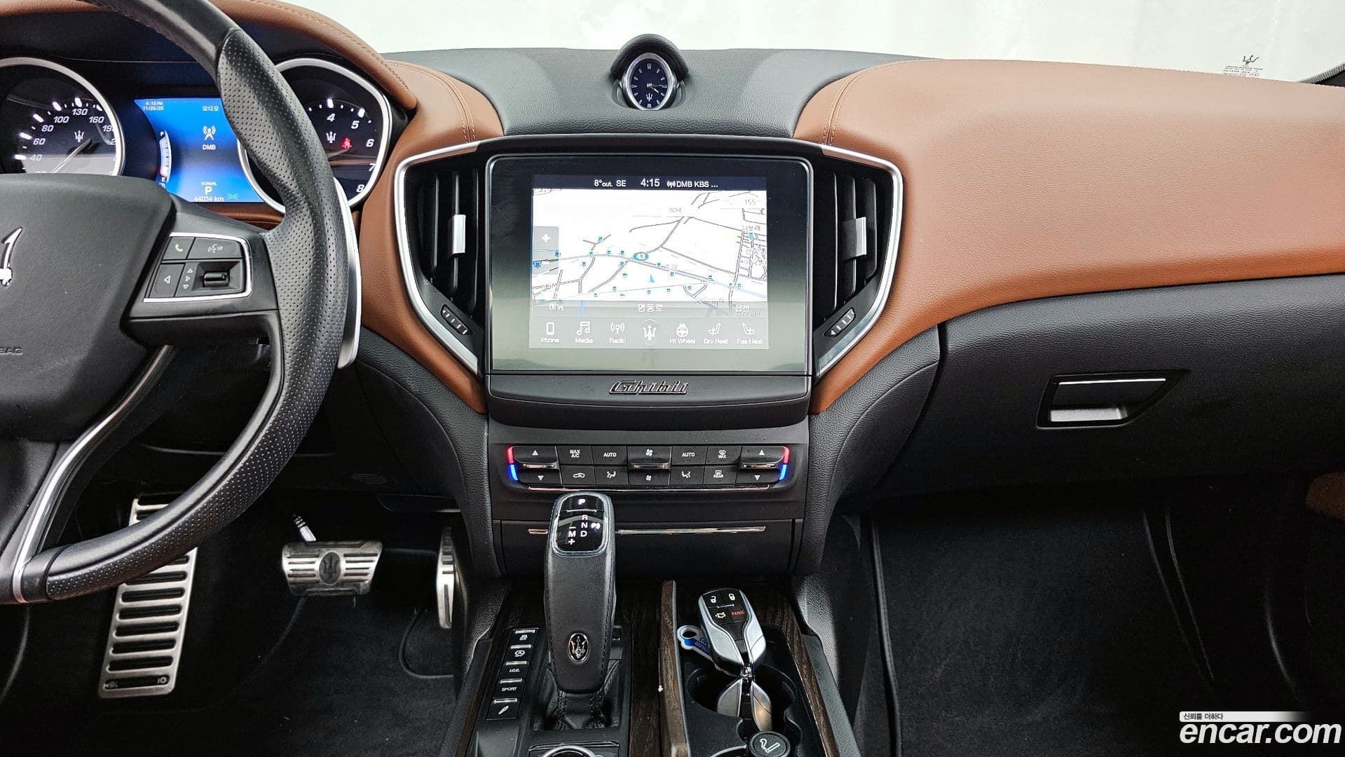 Main__Slider__Photo:Ghibli Maserati 2019.6-13