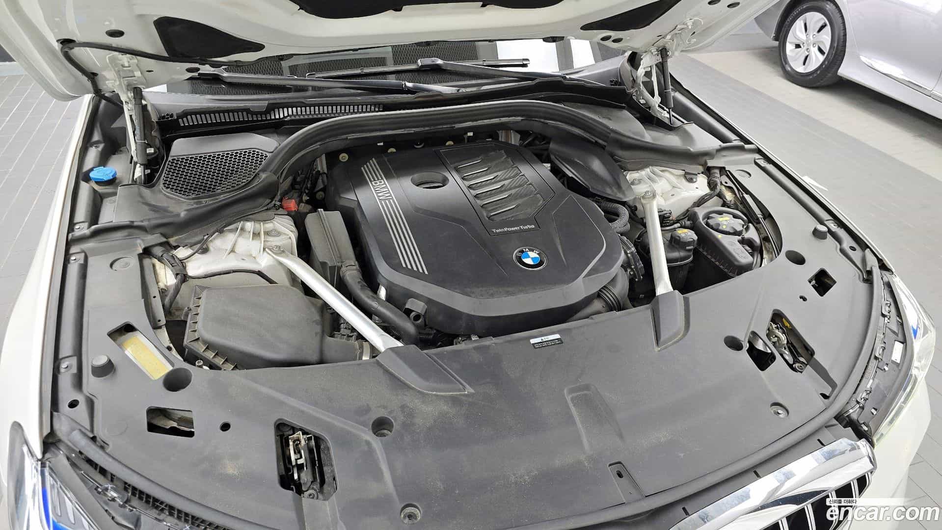 Gran Turismo BMW 2021.11-INNER-006