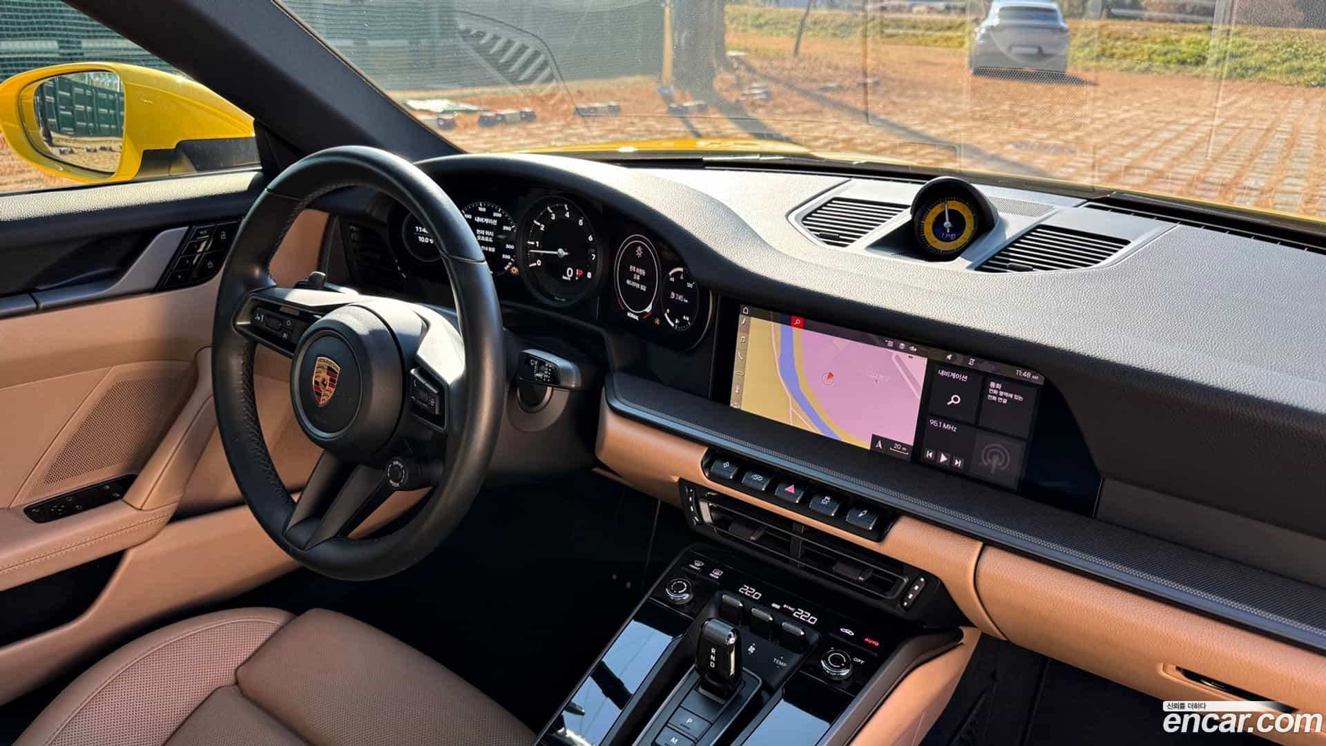 911 Porsche 2020.2-INNER-009