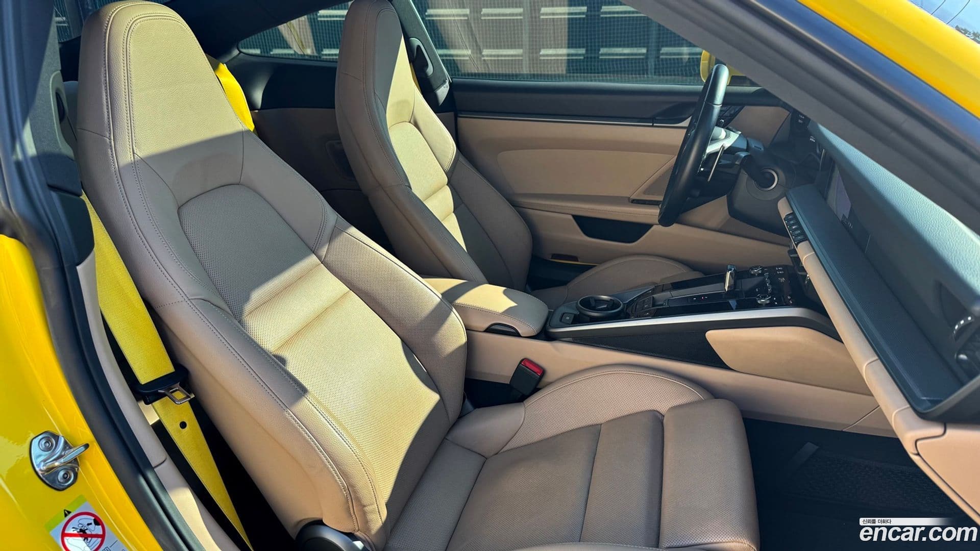 Main__Slider__Photo:911 Porsche 2020.2-10