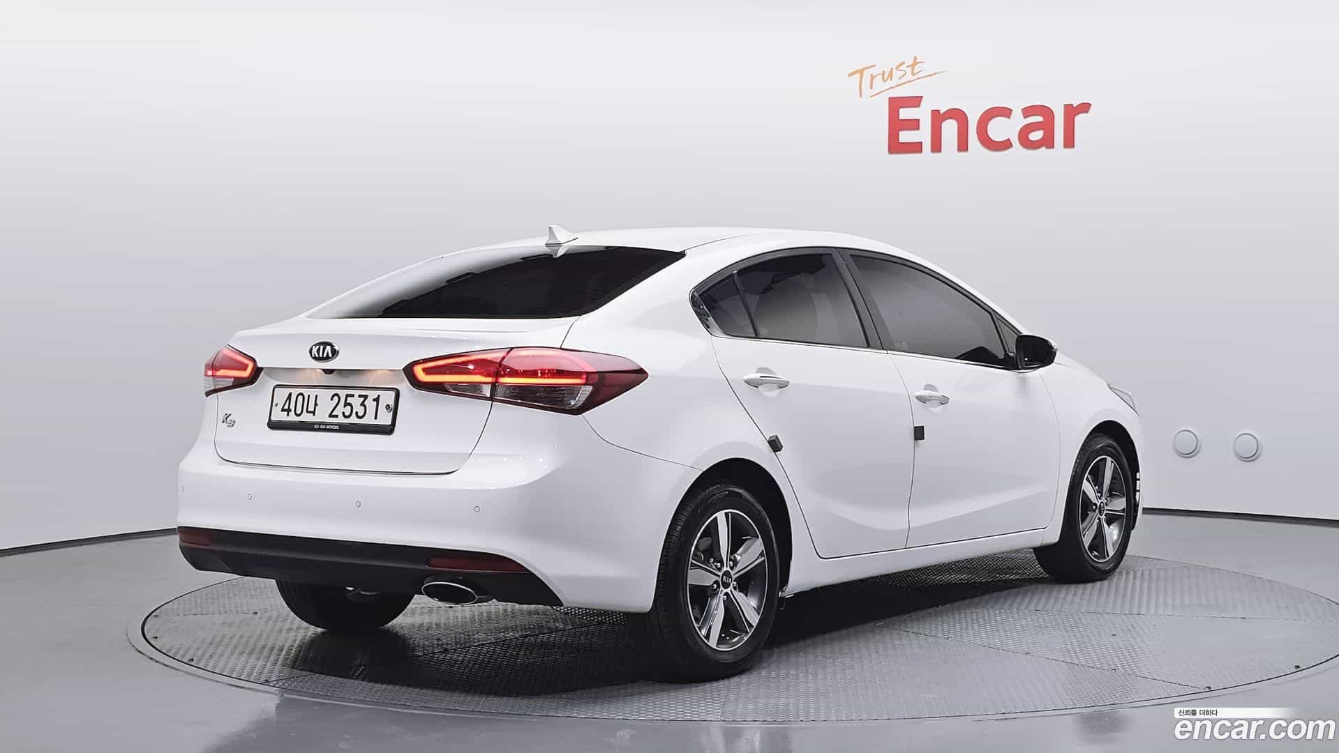 K3 Kia 2017.10-OUTER-002