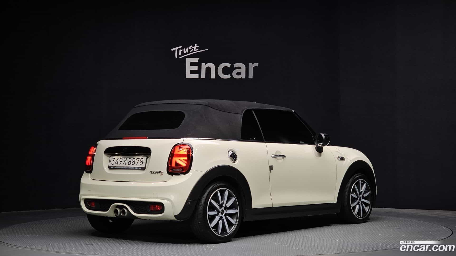 Cooper Convertible Mini 2020.5-OUTER-002
