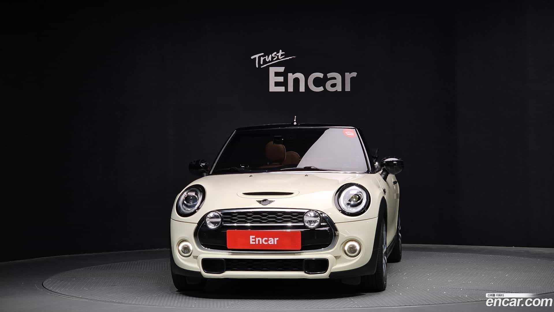 Cooper Convertible Mini 2020.5-OUTER-003