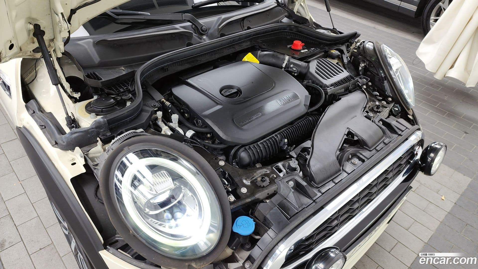 Main__Slider__Photo:Cooper Convertible Mini 2020.5-5