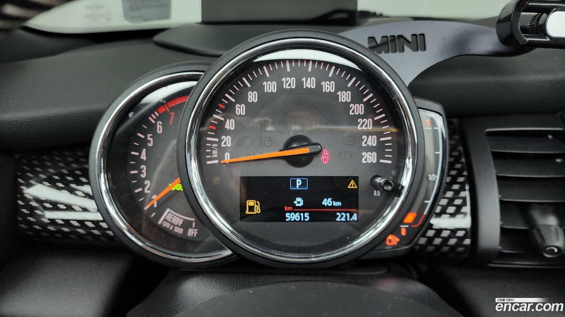 Cooper Convertible Mini 2020.5-INNER-008