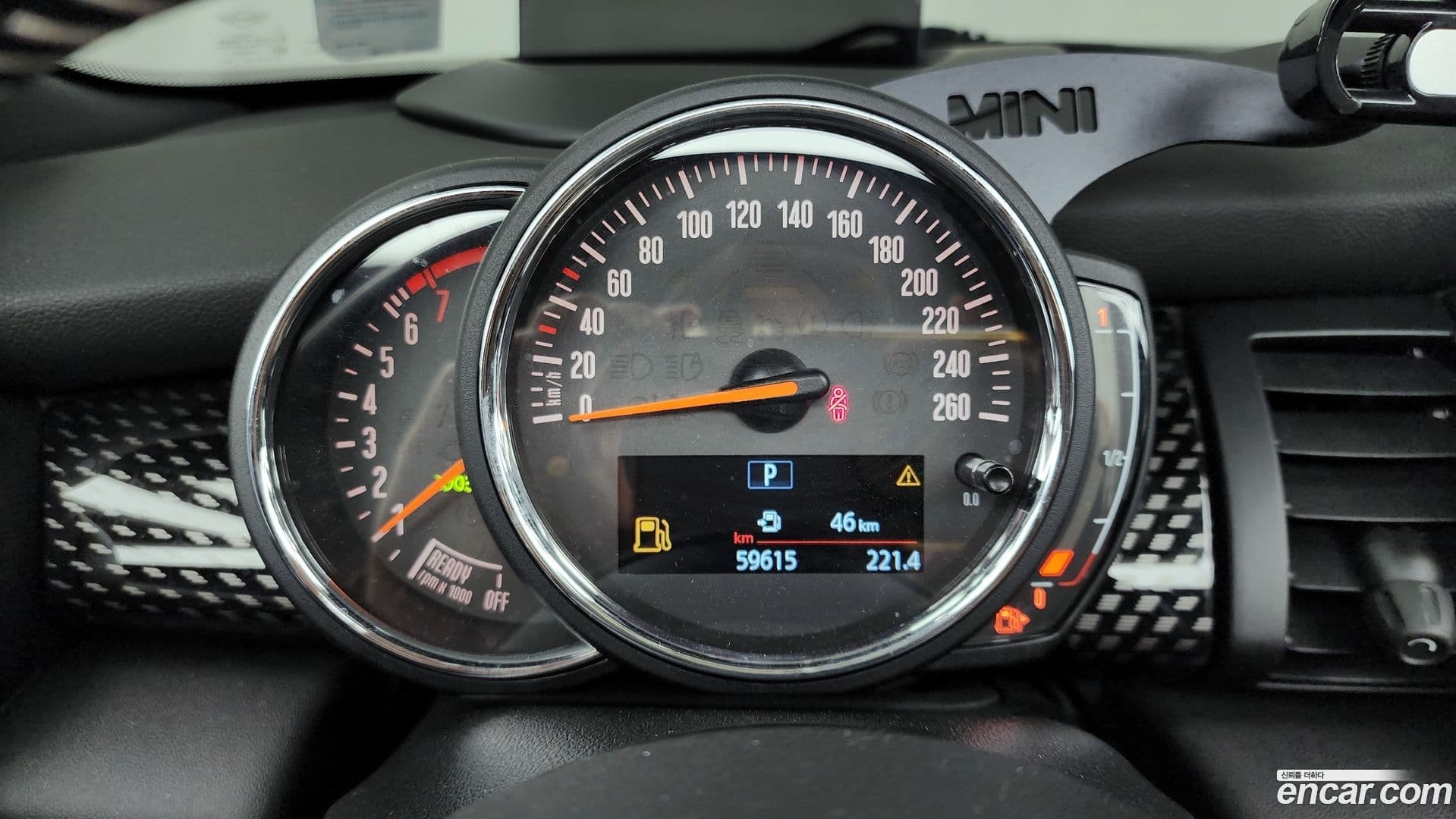 Main__Slider__Photo:Cooper Convertible Mini 2020.5-7