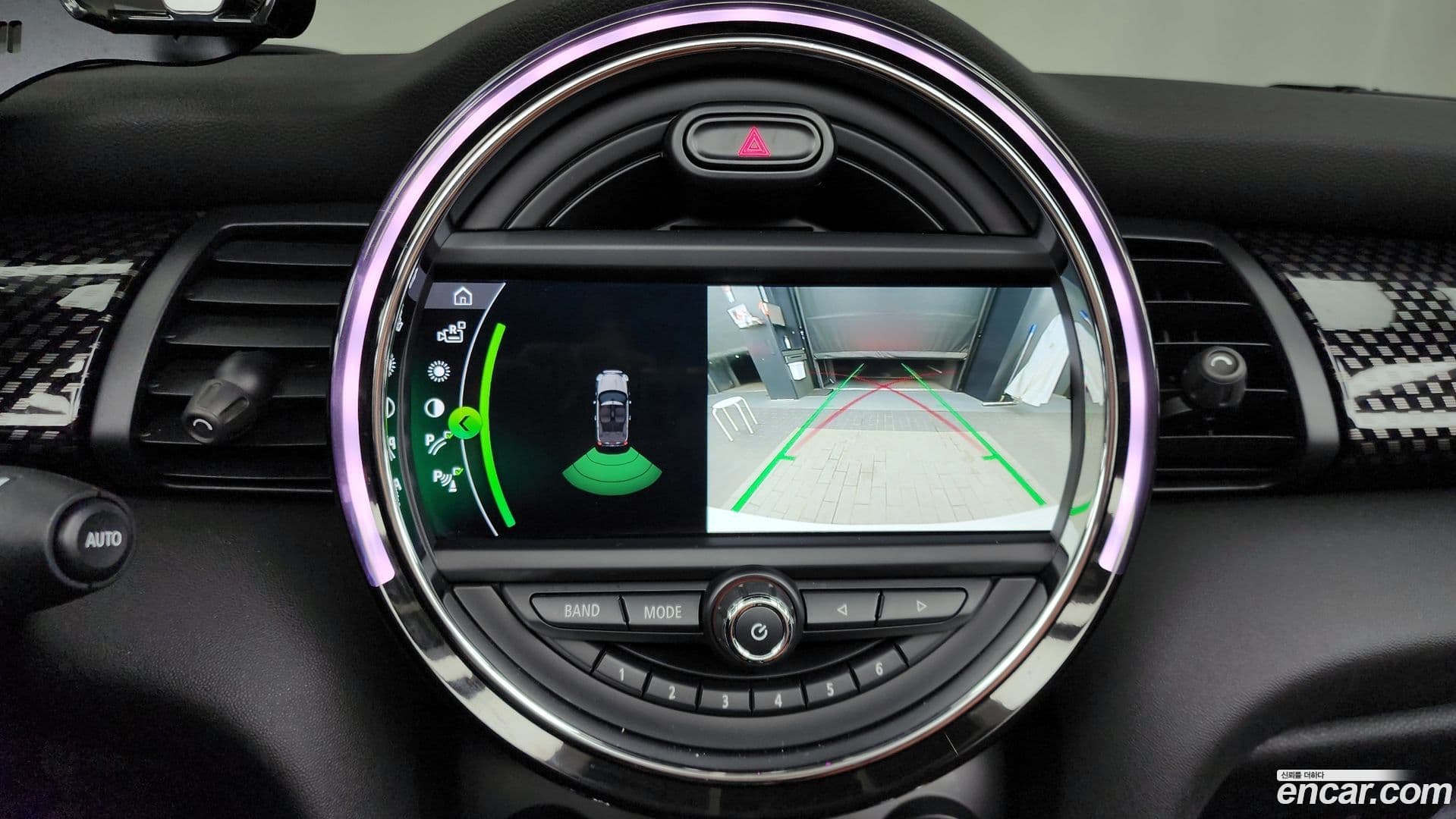 Main__Slider__Photo:Cooper Convertible Mini 2020.5-14