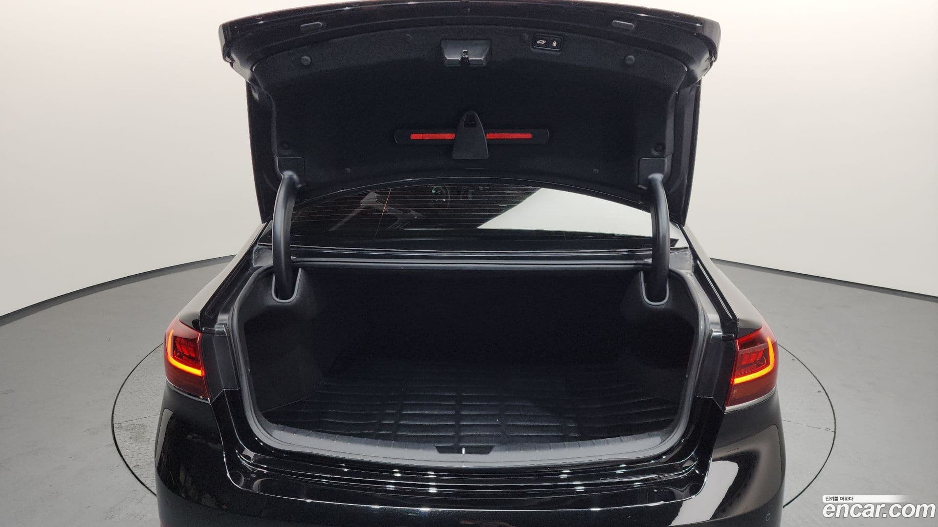 Main__Slider__Photo:K7 Kia 2020.9-19