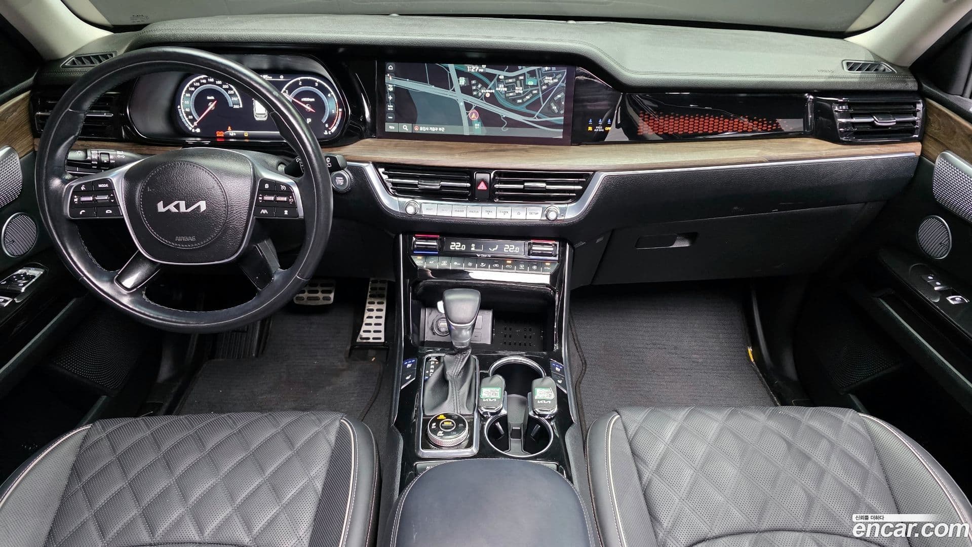 Main__Slider__Photo:Mohave Kia 2022.9-6