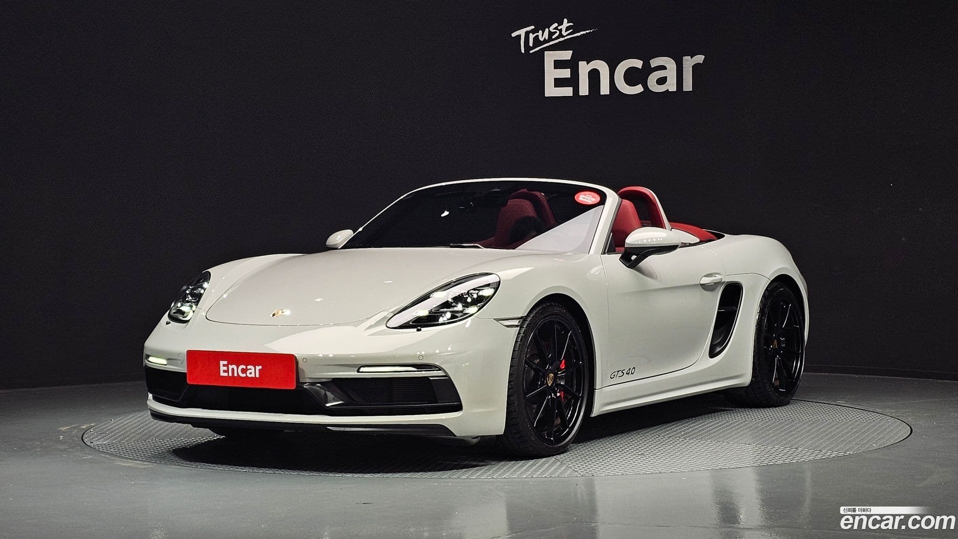 Main__Slider__Photo:718 Porsche 2022.4-0