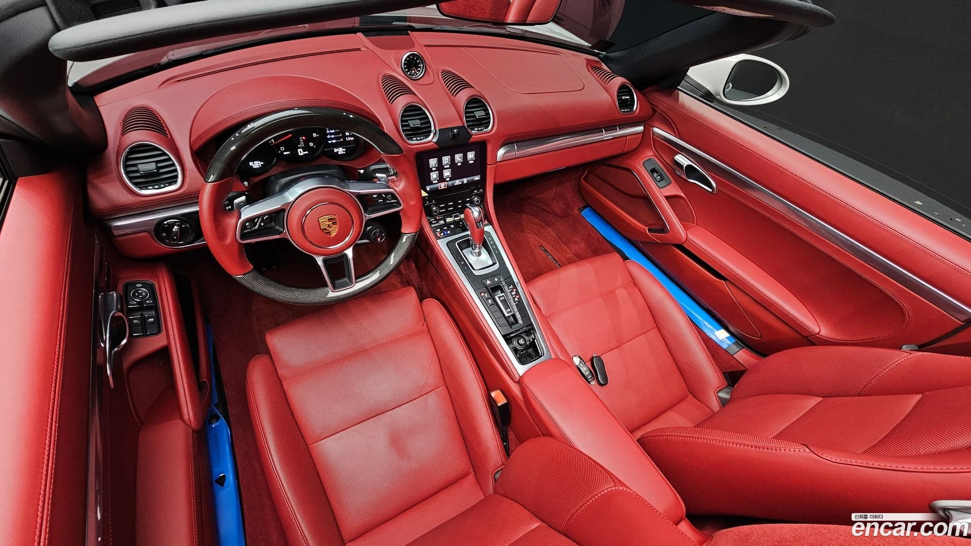 Main__Slider__Photo:718 Porsche 2022.4-6