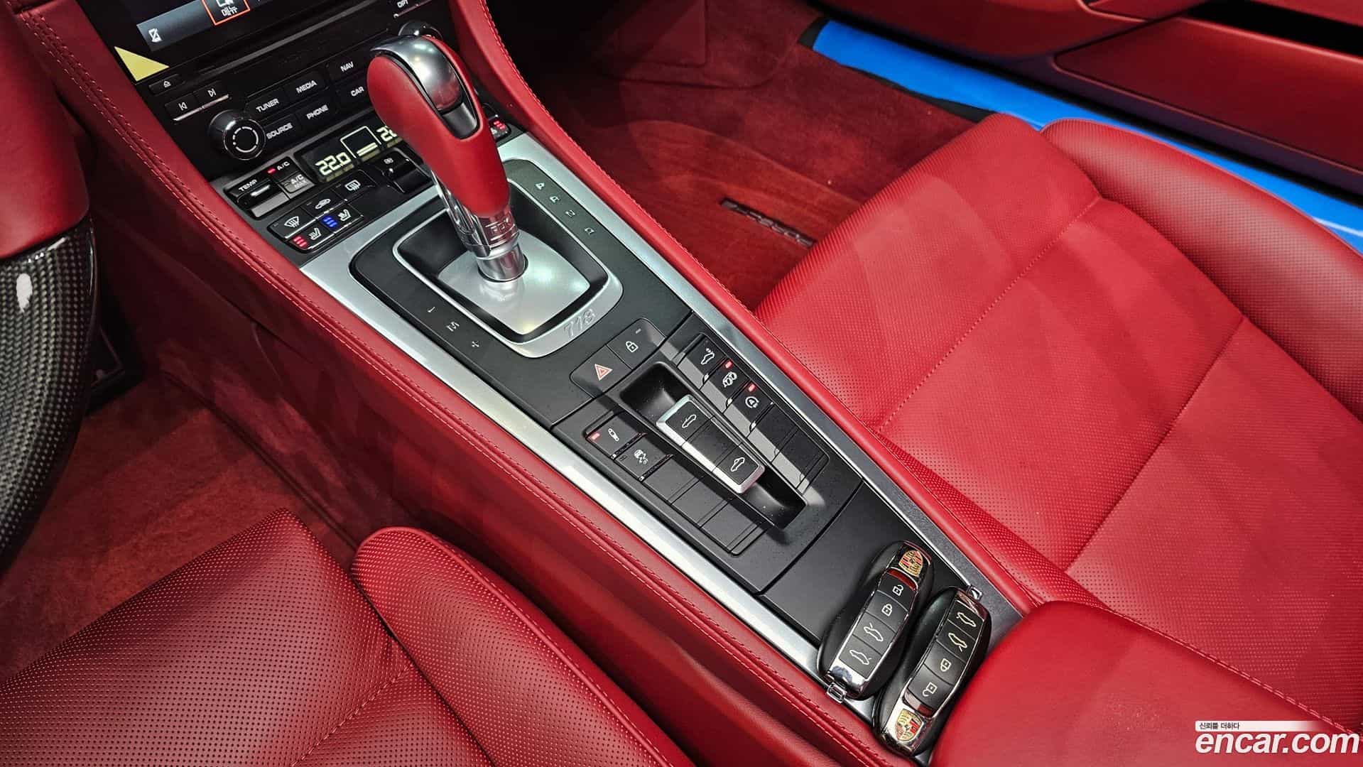 718 Porsche 2022.4-INNER-009