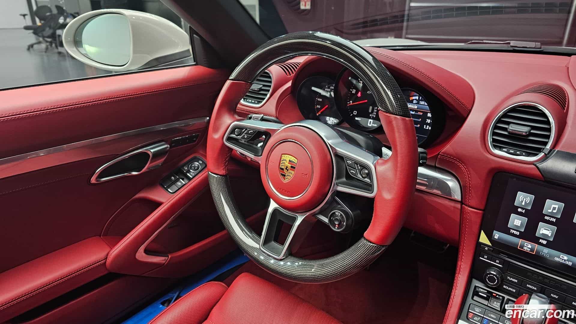 718 Porsche 2022.4-OPTION-017